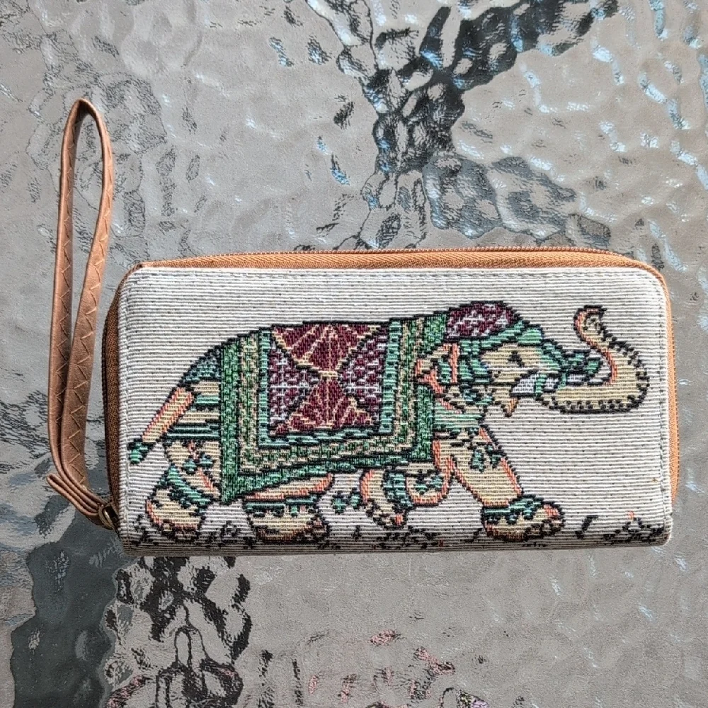 Boho Chic Elephant Embroidered Tapestry Zip Around Wallet Wristlet NEW